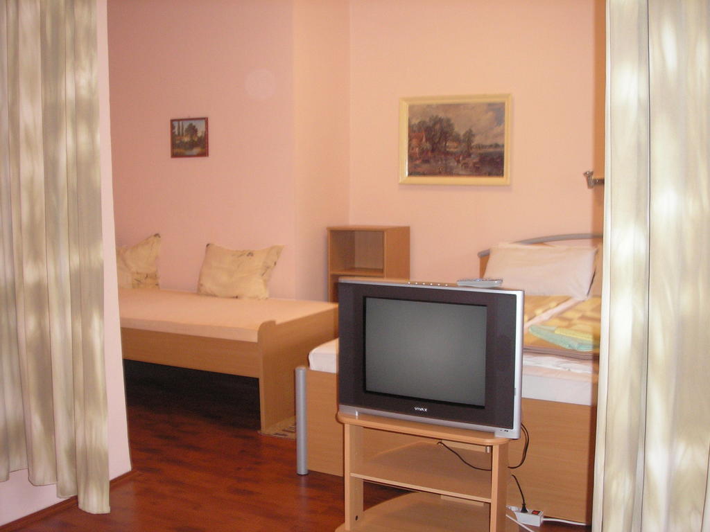 Stara Breza 1 Rooms Palic Bilik gambar